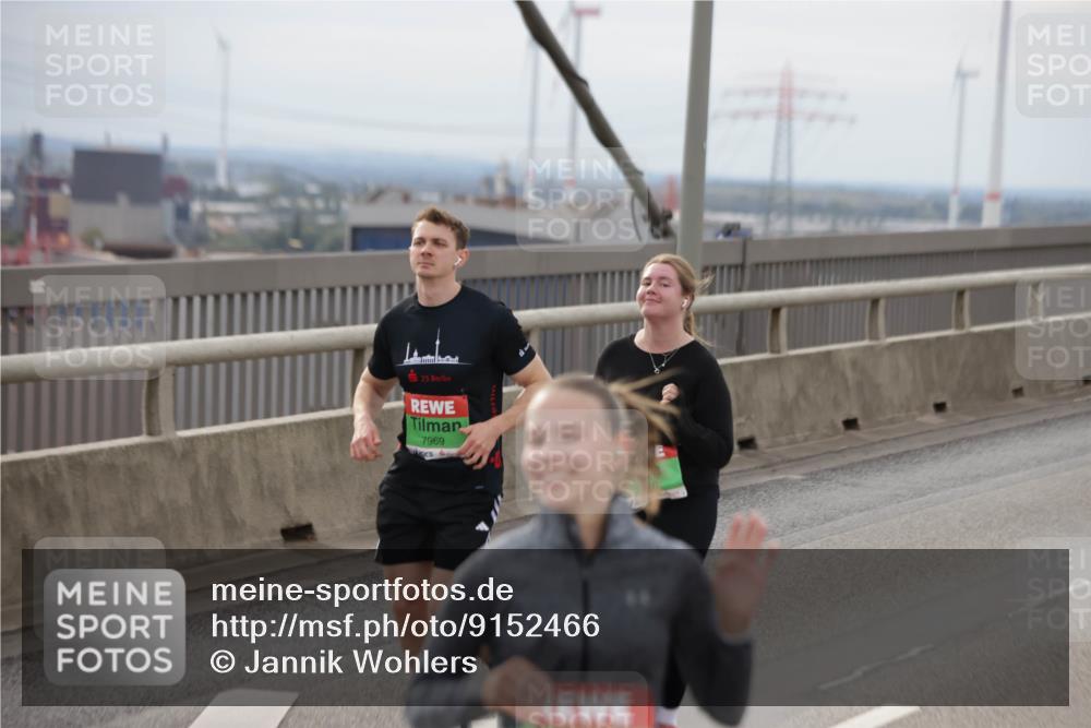 03.10.2025 - Köhlbrandbrückenlauf Jannik Wohlers http://msf.ph/oto/9152466 03.10.2025 16:01:16 Position 1 25, 7969 meine-sportfotos.de