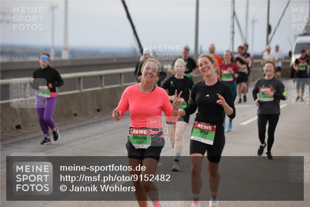 03.10.2025 - Köhlbrandbrückenlauf Jannik Wohlers http://msf.ph/oto/9152482 03.10.2025 16:01:20 Position 1 7887, 7888 meine-sportfotos.de