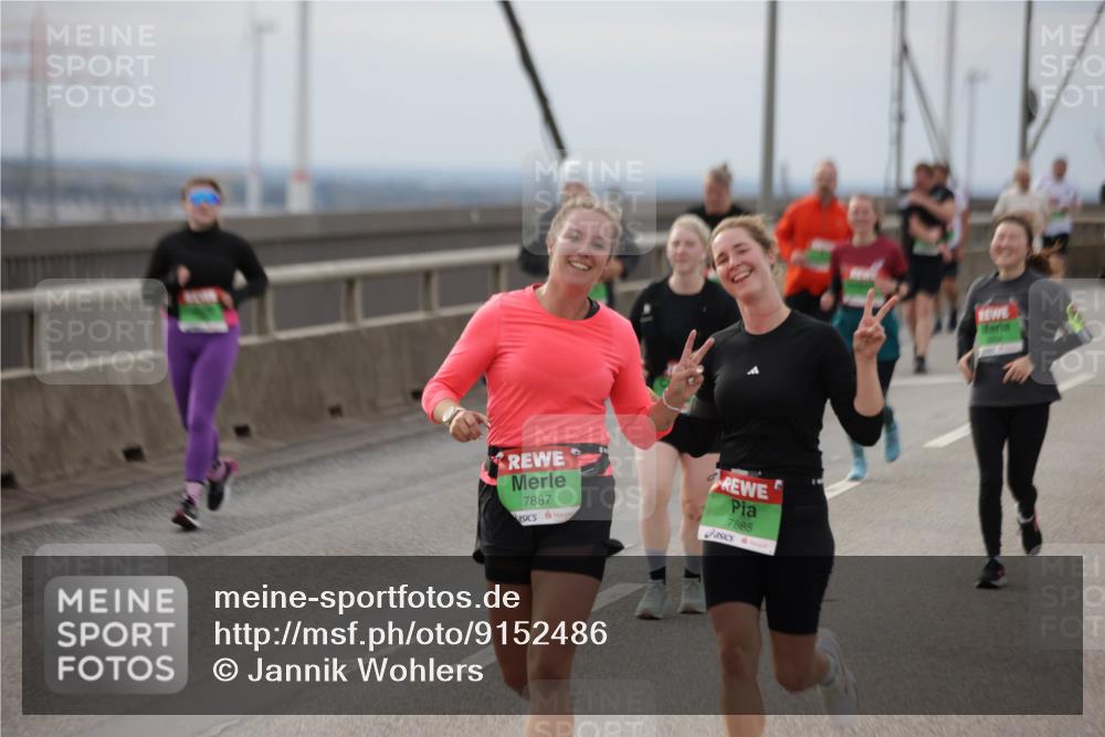 03.10.2025 - Köhlbrandbrückenlauf Jannik Wohlers http://msf.ph/oto/9152486 03.10.2025 16:01:20 Position 1 7887, 7888 meine-sportfotos.de