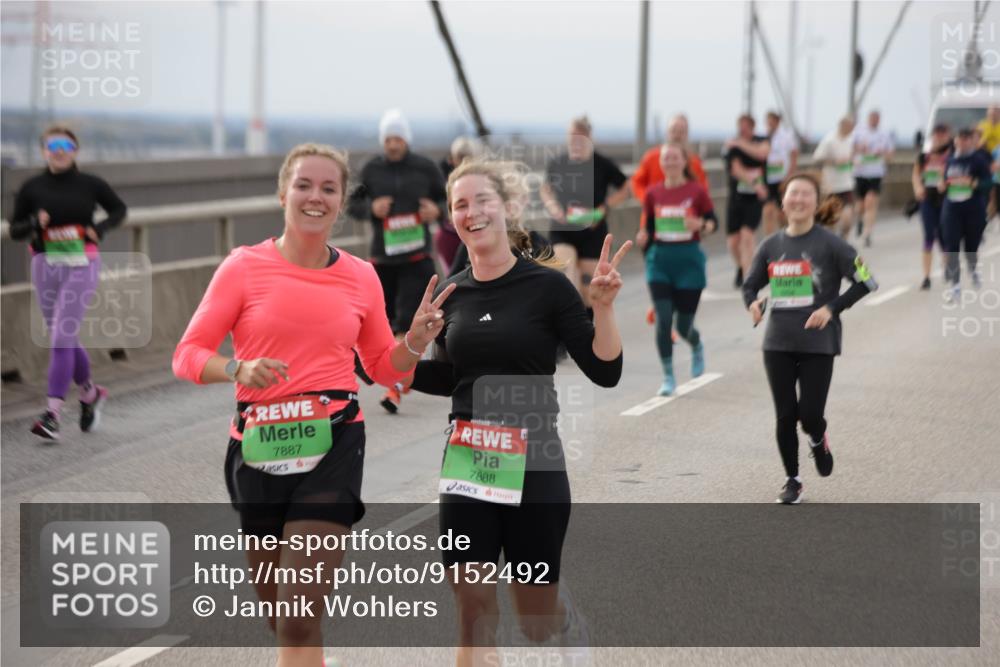 03.10.2025 - Köhlbrandbrückenlauf Jannik Wohlers http://msf.ph/oto/9152492 03.10.2025 16:01:20 Position 1 20, 7887, 7888 meine-sportfotos.de