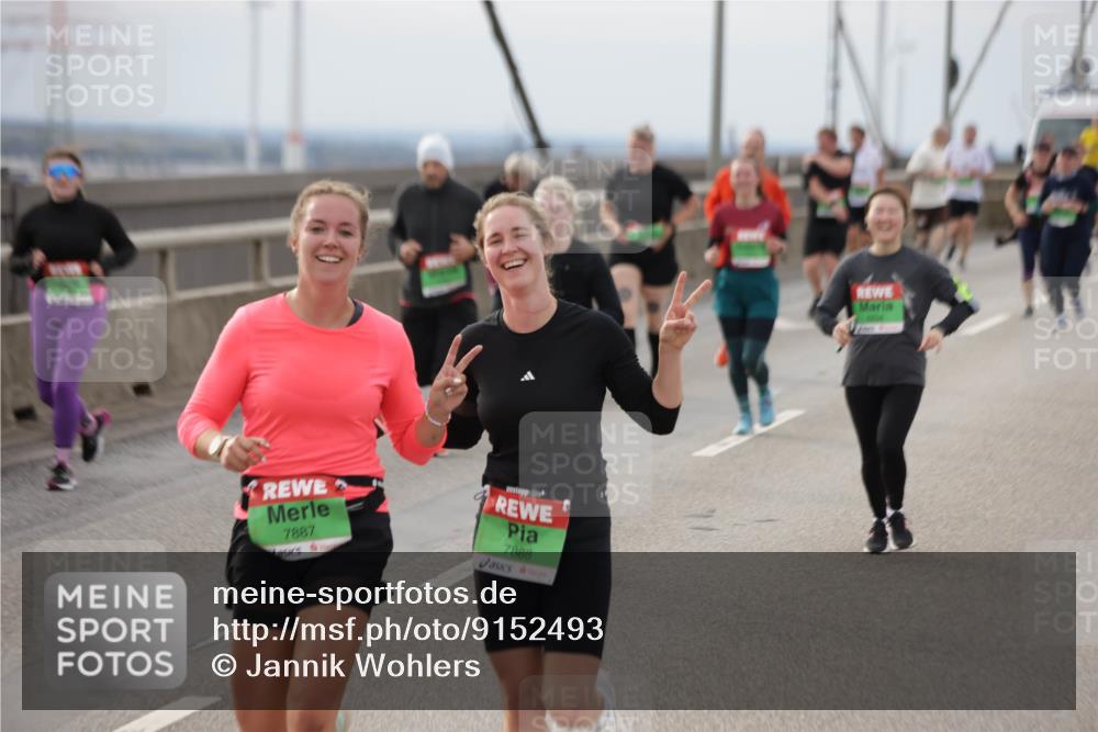 03.10.2025 - Köhlbrandbrückenlauf Jannik Wohlers http://msf.ph/oto/9152493 03.10.2025 16:01:21 Position 1 7887, 7888 meine-sportfotos.de