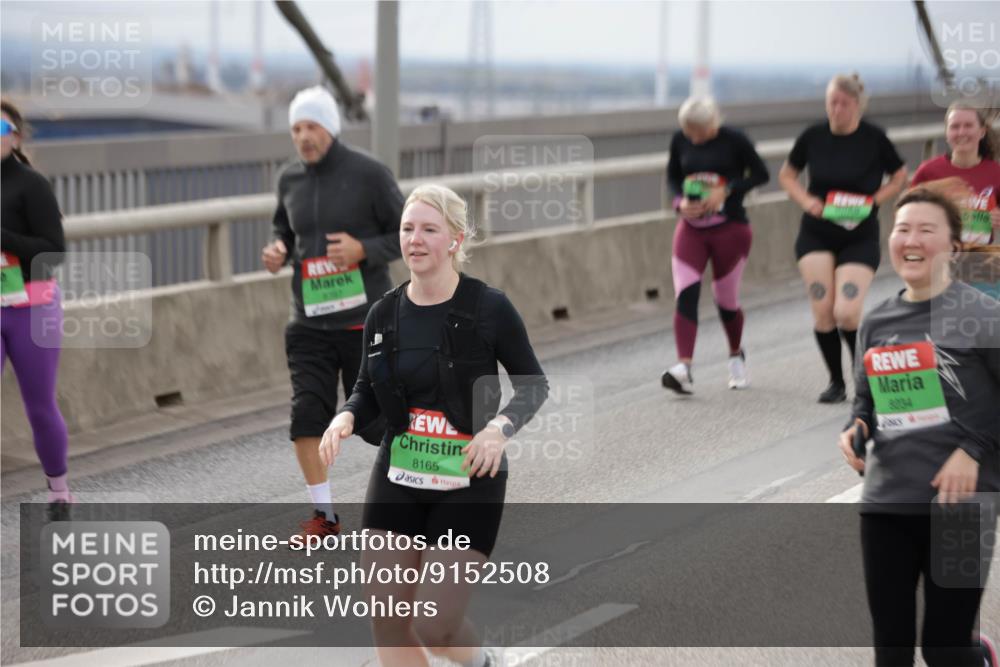 03.10.2025 - Köhlbrandbrückenlauf Jannik Wohlers http://msf.ph/oto/9152508 03.10.2025 16:01:23 Position 1 8165, 8284 meine-sportfotos.de