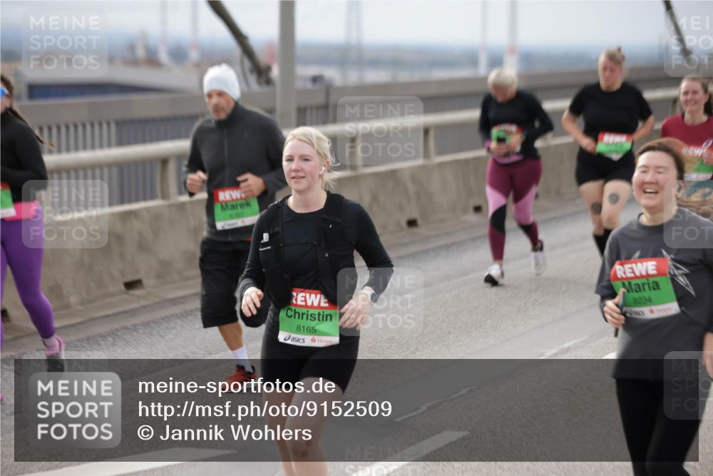 03.10.2025 - Köhlbrandbrückenlauf Jannik Wohlers http://msf.ph/oto/9152509 03.10.2025 16:01:23 Position 1 8165, 8234 meine-sportfotos.de