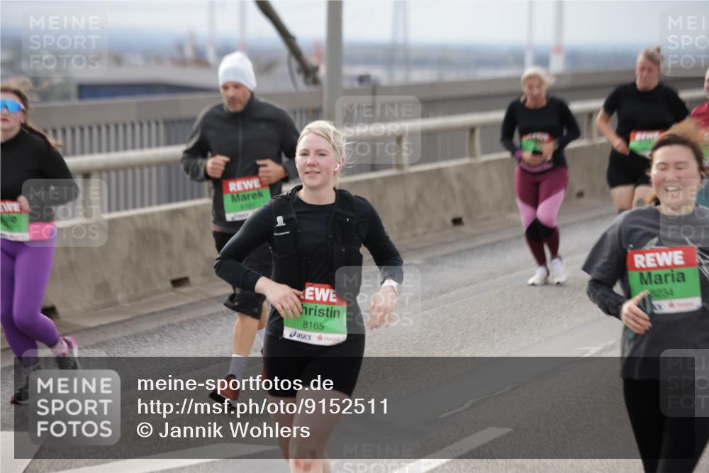 03.10.2025 - Köhlbrandbrückenlauf Jannik Wohlers http://msf.ph/oto/9152511 03.10.2025 16:01:23 Position 1 8165, 78294 meine-sportfotos.de