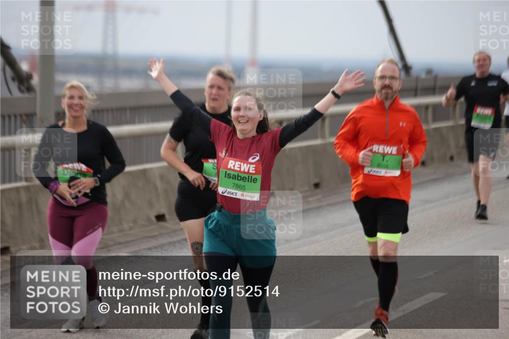 03.10.2025 - Köhlbrandbrückenlauf Jannik Wohlers http://msf.ph/oto/9152514 03.10.2025 16:01:25 Position 1 7865, 8556 meine-sportfotos.de