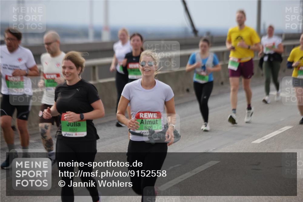 03.10.2025 - Köhlbrandbrückenlauf Jannik Wohlers http://msf.ph/oto/9152558 03.10.2025 16:01:33 Position 1 8022, 8090 meine-sportfotos.de