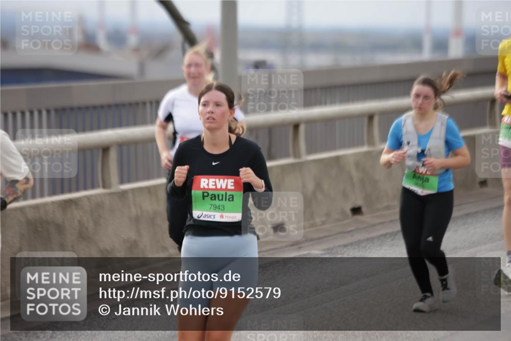03.10.2025 - Köhlbrandbrückenlauf Jannik Wohlers http://msf.ph/oto/9152579 03.10.2025 16:01:36 Position 1 7943, 9578 meine-sportfotos.de