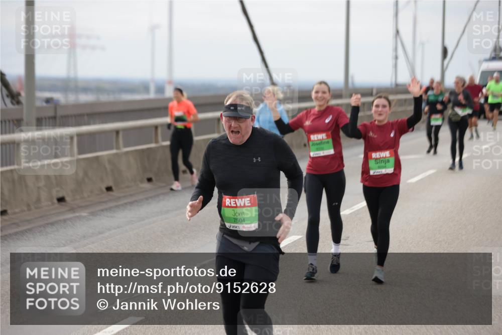 03.10.2025 - Köhlbrandbrückenlauf Jannik Wohlers http://msf.ph/oto/9152628 03.10.2025 16:01:42 Position 1 7504, 8254 meine-sportfotos.de