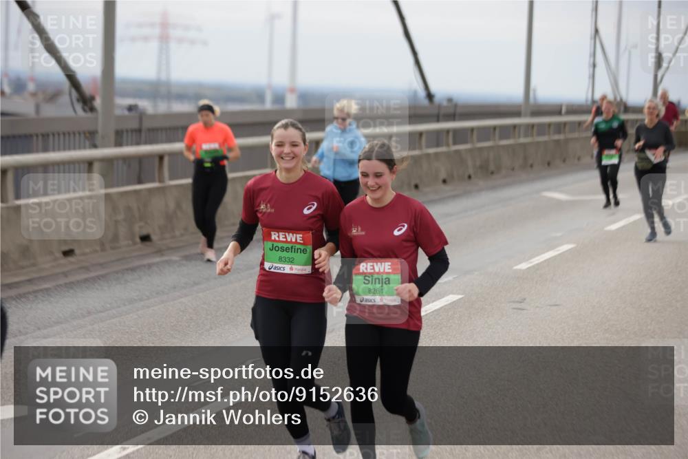 03.10.2025 - Köhlbrandbrückenlauf Jannik Wohlers http://msf.ph/oto/9152636 03.10.2025 16:01:44 Position 1 8332, 8264 meine-sportfotos.de