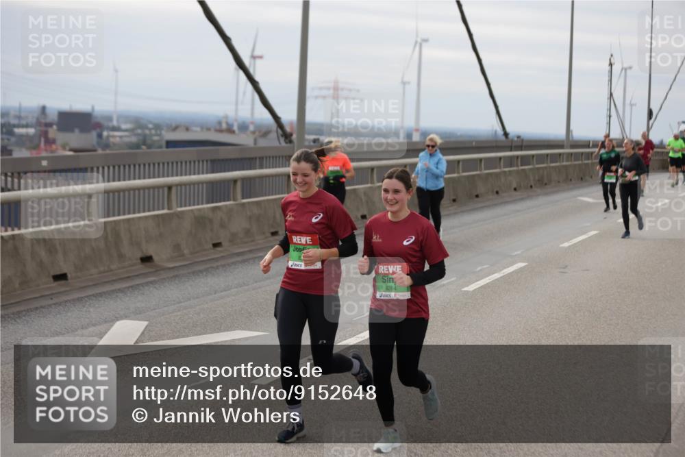 03.10.2025 - Köhlbrandbrückenlauf Jannik Wohlers http://msf.ph/oto/9152648 03.10.2025 16:01:45 Position 1 8264 meine-sportfotos.de