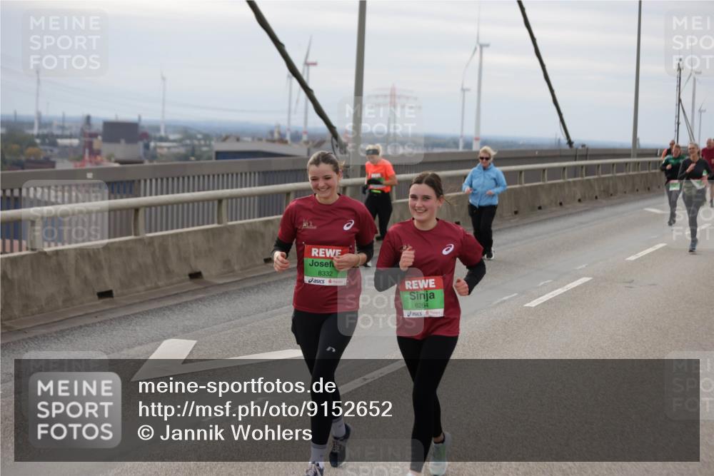 03.10.2025 - Köhlbrandbrückenlauf Jannik Wohlers http://msf.ph/oto/9152652 03.10.2025 16:01:45 Position 1 8332, 8264 meine-sportfotos.de