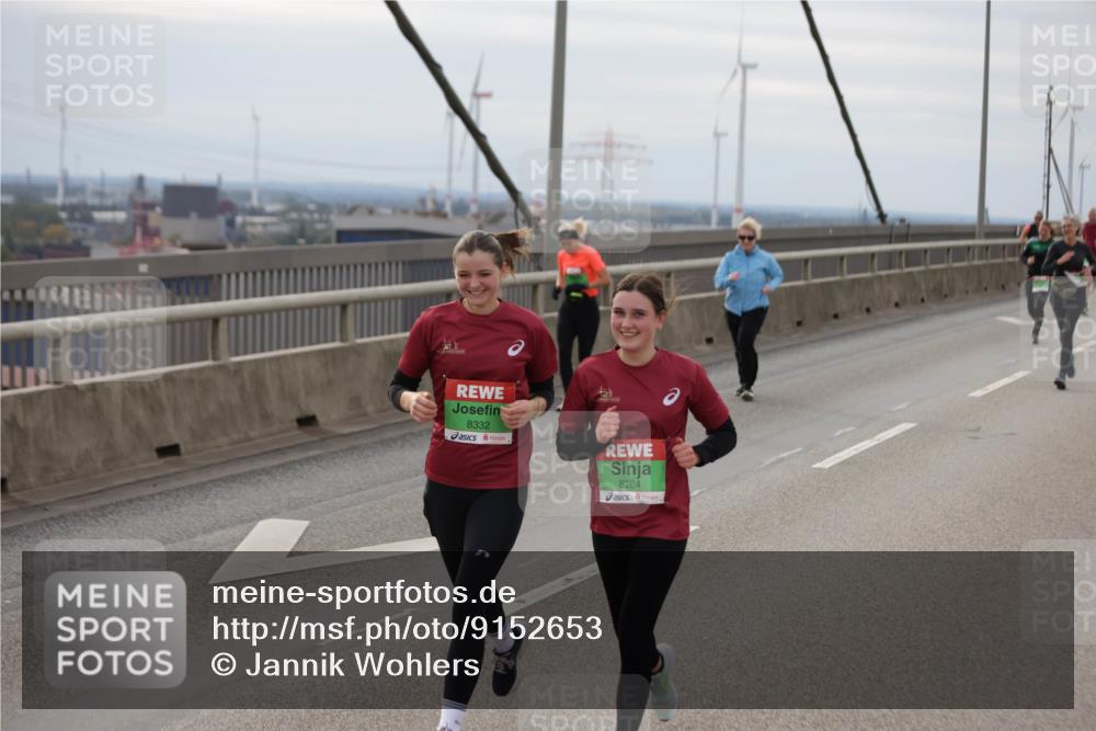 03.10.2025 - Köhlbrandbrückenlauf Jannik Wohlers http://msf.ph/oto/9152653 03.10.2025 16:01:45 Position 1 8332, 8264 meine-sportfotos.de