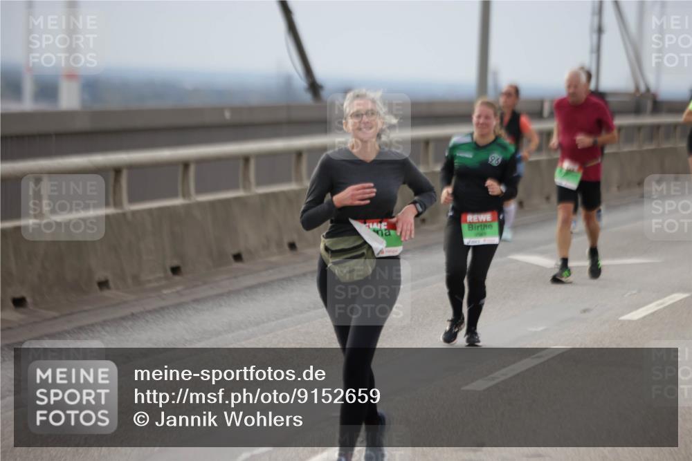 03.10.2025 - Köhlbrandbrückenlauf Jannik Wohlers http://msf.ph/oto/9152659 03.10.2025 16:01:48 Position 1 9049 meine-sportfotos.de