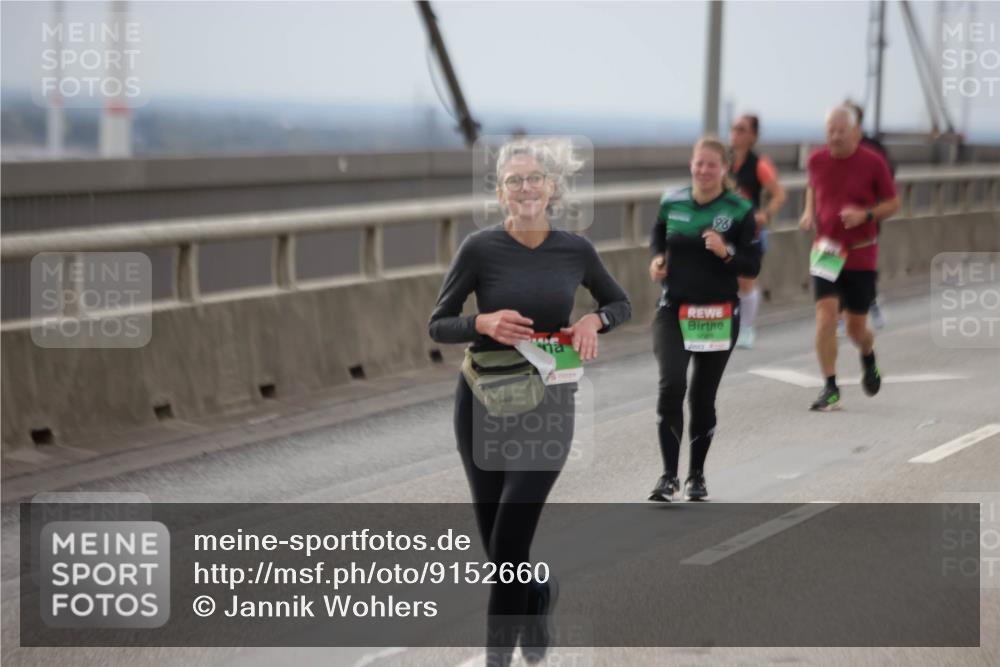 03.10.2025 - Köhlbrandbrückenlauf Jannik Wohlers http://msf.ph/oto/9152660 03.10.2025 16:01:48 Position 1  meine-sportfotos.de
