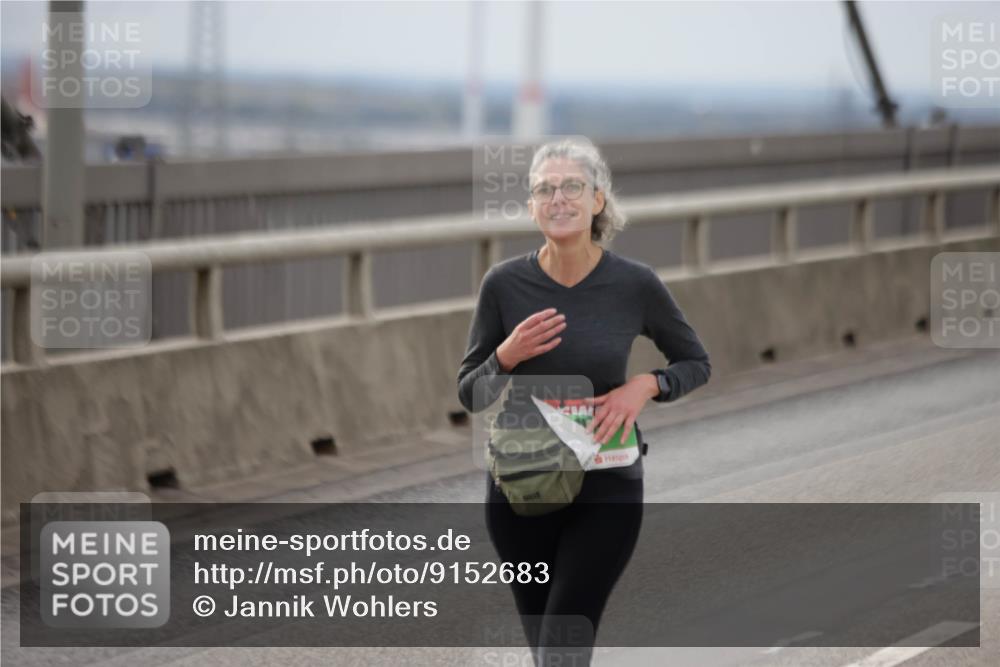 03.10.2025 - Köhlbrandbrückenlauf Jannik Wohlers http://msf.ph/oto/9152683 03.10.2025 16:01:49 Position 1  meine-sportfotos.de