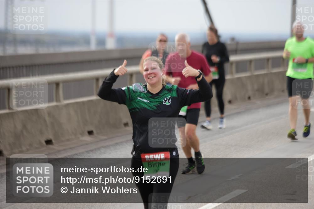 03.10.2025 - Köhlbrandbrückenlauf Jannik Wohlers http://msf.ph/oto/9152691 03.10.2025 16:01:52 Position 1 26 meine-sportfotos.de