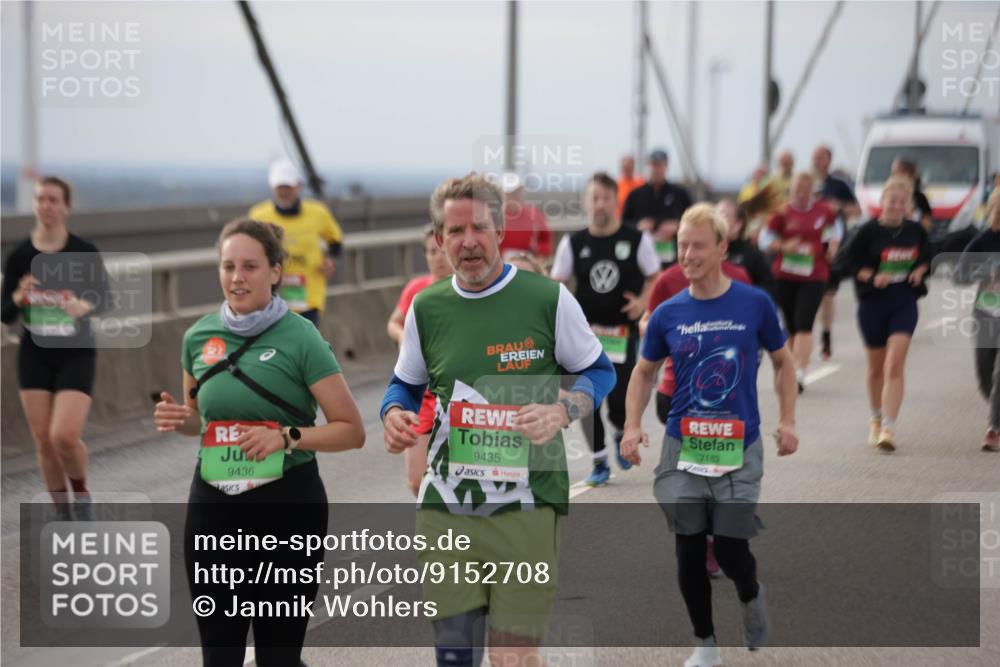 03.10.2025 - Köhlbrandbrückenlauf Jannik Wohlers http://msf.ph/oto/9152708 03.10.2025 16:01:59 Position 1 9436, 9435, 7183 meine-sportfotos.de