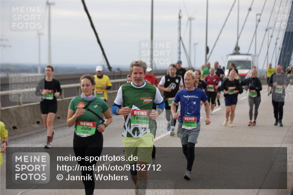 03.10.2025 - Köhlbrandbrückenlauf Jannik Wohlers http://msf.ph/oto/9152712 03.10.2025 16:01:59 Position 1 9436, 9435, 7183 meine-sportfotos.de