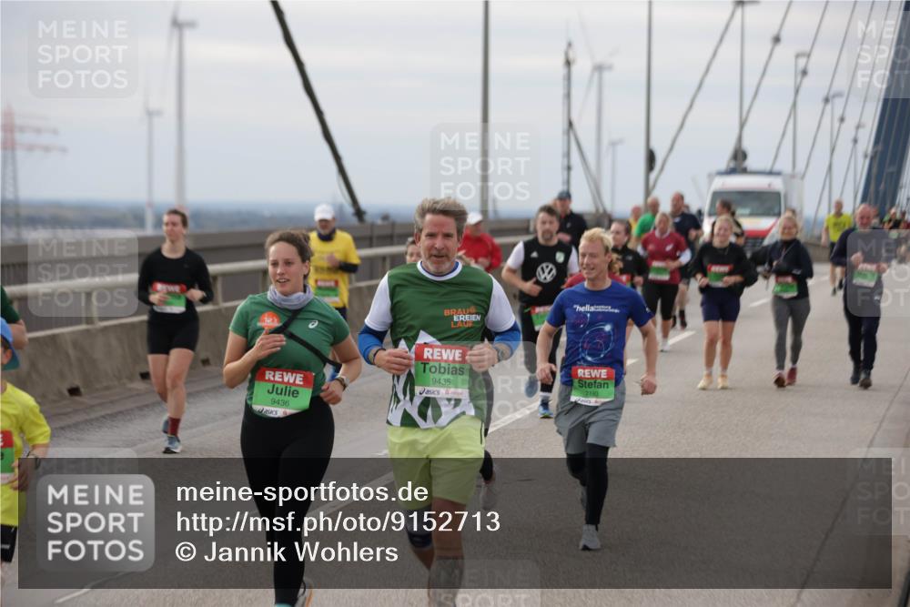 03.10.2025 - Köhlbrandbrückenlauf Jannik Wohlers http://msf.ph/oto/9152713 03.10.2025 16:01:59 Position 1 9436, 9435, 7183 meine-sportfotos.de