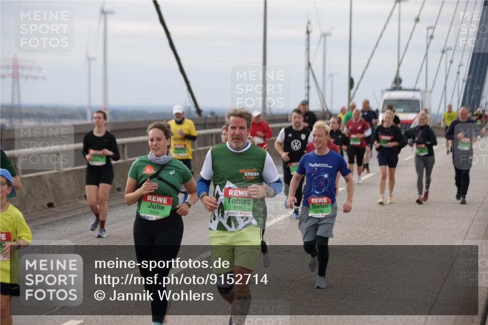 03.10.2025 - Köhlbrandbrückenlauf Jannik Wohlers http://msf.ph/oto/9152714 03.10.2025 16:01:59 Position 1 9436, 9435, 7183 meine-sportfotos.de