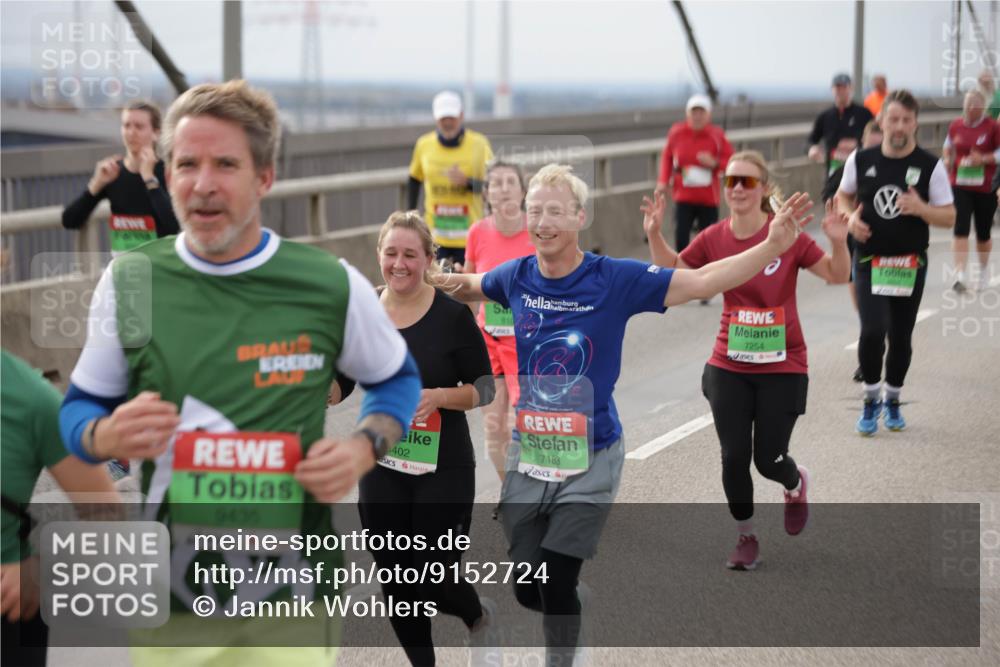 03.10.2025 - Köhlbrandbrückenlauf Jannik Wohlers http://msf.ph/oto/9152724 03.10.2025 16:02:01 Position 1 7254, 0435, 402, 7183 meine-sportfotos.de