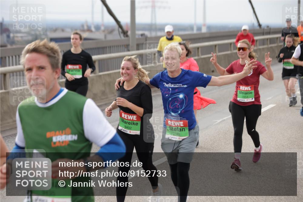 03.10.2025 - Köhlbrandbrückenlauf Jannik Wohlers http://msf.ph/oto/9152733 03.10.2025 16:02:02 Position 1 8402, 7183, 5435, 7254 meine-sportfotos.de