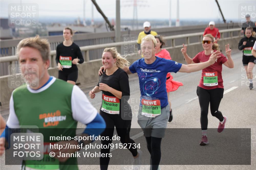 03.10.2025 - Köhlbrandbrückenlauf Jannik Wohlers http://msf.ph/oto/9152734 03.10.2025 16:02:02 Position 1 6495, 8402, 7254, 7183 meine-sportfotos.de