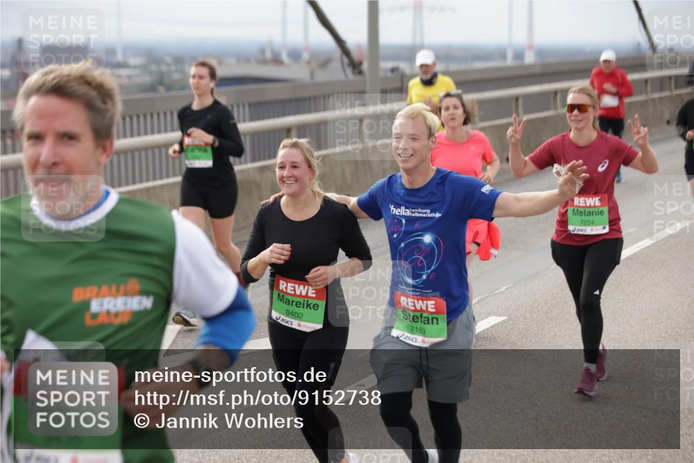03.10.2025 - Köhlbrandbrückenlauf Jannik Wohlers http://msf.ph/oto/9152738 03.10.2025 16:02:02 Position 1 6435, 8402, 7254, 7183 meine-sportfotos.de