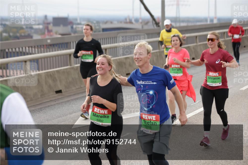 03.10.2025 - Köhlbrandbrückenlauf Jannik Wohlers http://msf.ph/oto/9152744 03.10.2025 16:02:02 Position 1 8402, 7183, 8102, 6, 7254 meine-sportfotos.de