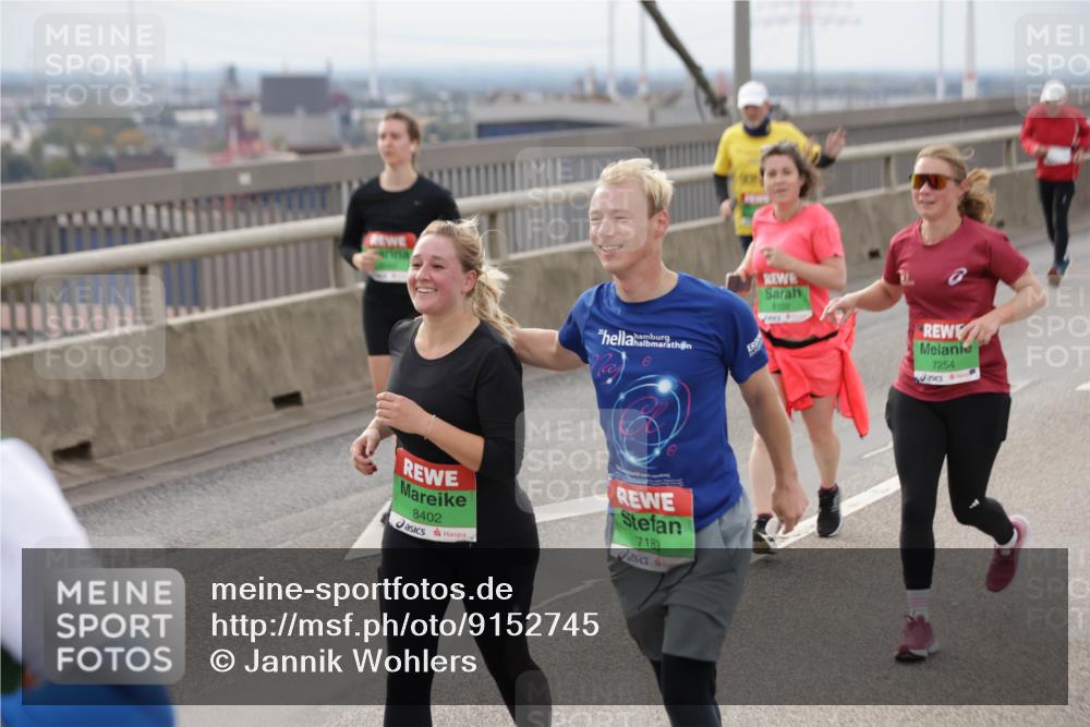 03.10.2025 - Köhlbrandbrückenlauf Jannik Wohlers http://msf.ph/oto/9152745 03.10.2025 16:02:03 Position 1 8402, 7183, 8102, 7254 meine-sportfotos.de