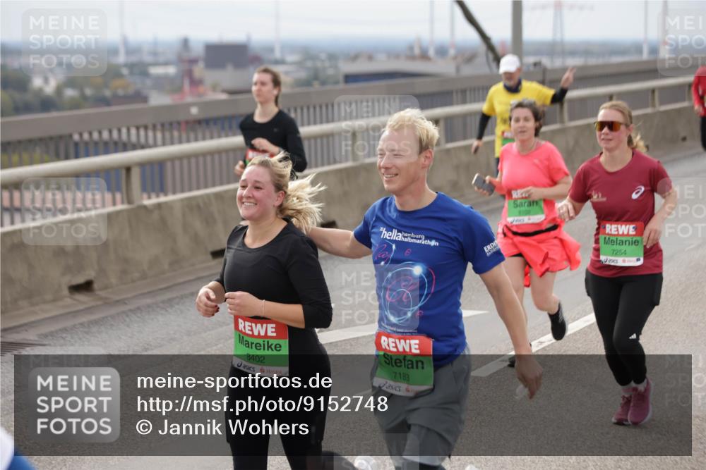 03.10.2025 - Köhlbrandbrückenlauf Jannik Wohlers http://msf.ph/oto/9152748 03.10.2025 16:02:03 Position 1 8402, 7183, 8102, 7254 meine-sportfotos.de