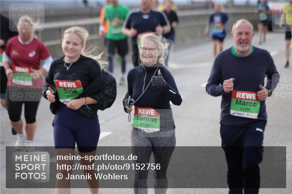 03.10.2025 - Köhlbrandbrückenlauf Jannik Wohlers http://msf.ph/oto/9152756 03.10.2025 16:02:05 Position 1 9105, 9108, 9107 meine-sportfotos.de