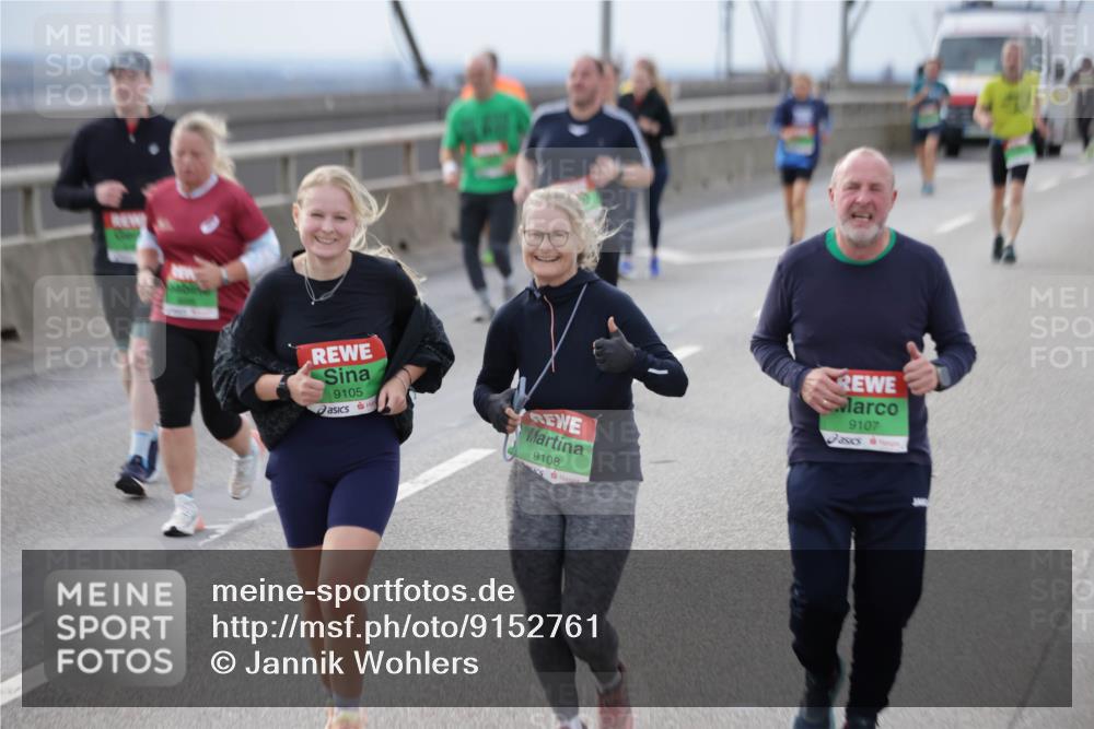 03.10.2025 - Köhlbrandbrückenlauf Jannik Wohlers http://msf.ph/oto/9152761 03.10.2025 16:02:06 Position 1 9105, 9108, 9107 meine-sportfotos.de