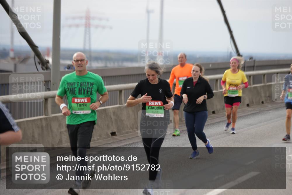 03.10.2025 - Köhlbrandbrückenlauf Jannik Wohlers http://msf.ph/oto/9152782 03.10.2025 16:02:10 Position 1 8597, 8553, 2025 meine-sportfotos.de