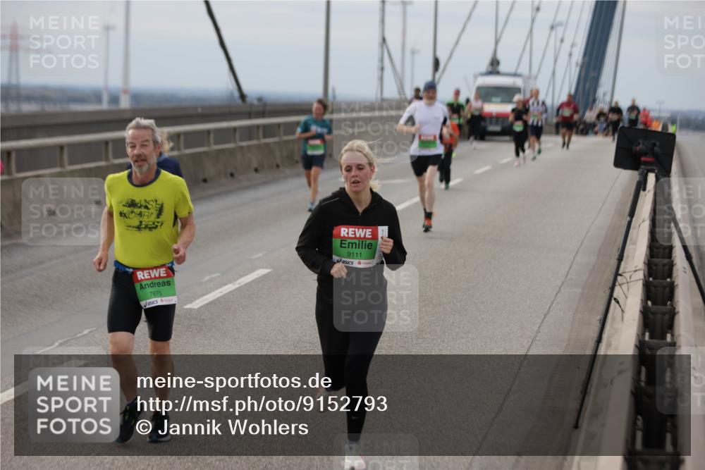 03.10.2025 - Köhlbrandbrückenlauf Jannik Wohlers http://msf.ph/oto/9152793 03.10.2025 16:02:15 Position 1 7675, 9111 meine-sportfotos.de