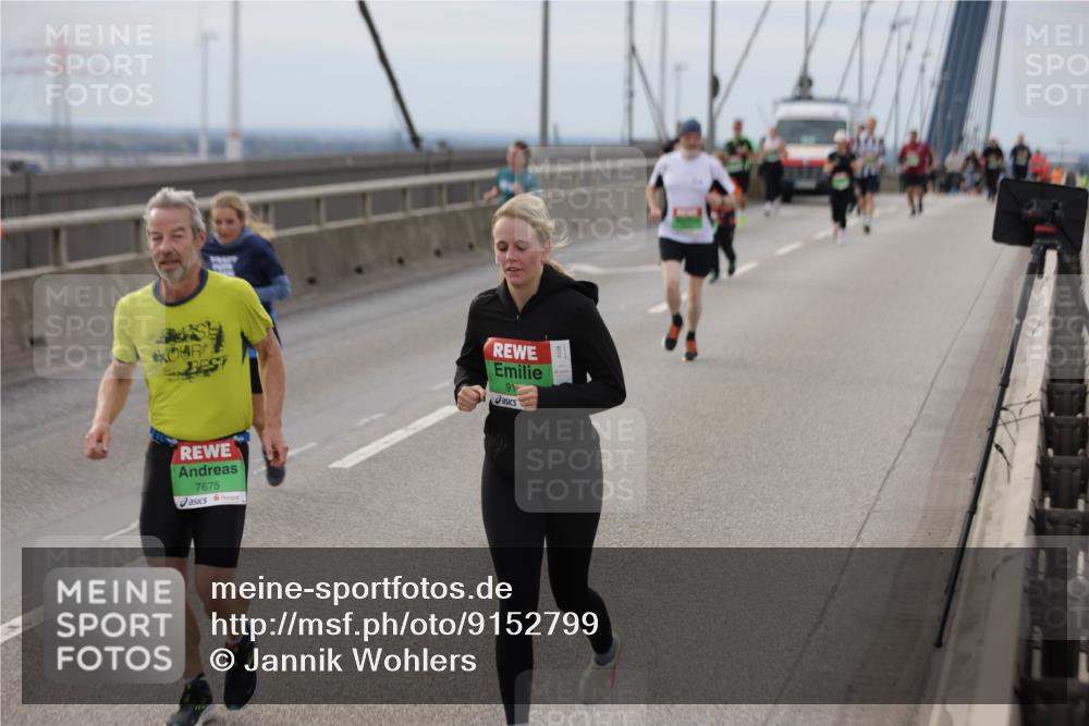 03.10.2025 - Köhlbrandbrückenlauf Jannik Wohlers http://msf.ph/oto/9152799 03.10.2025 16:02:15 Position 1 7675, 91 meine-sportfotos.de