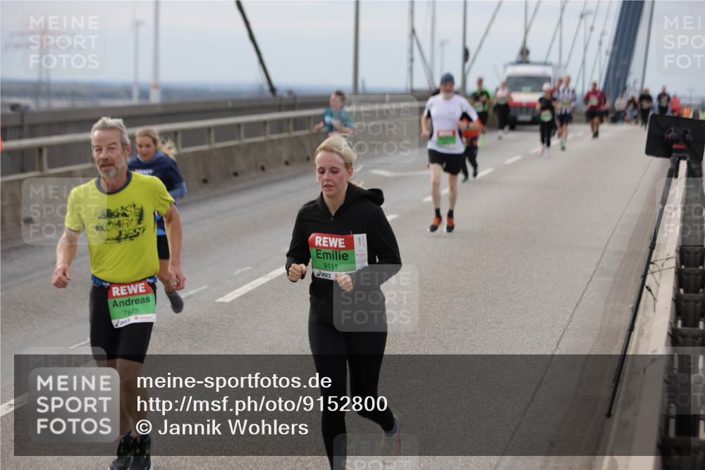 03.10.2025 - Köhlbrandbrückenlauf Jannik Wohlers http://msf.ph/oto/9152800 03.10.2025 16:02:15 Position 1 7675, 9111 meine-sportfotos.de