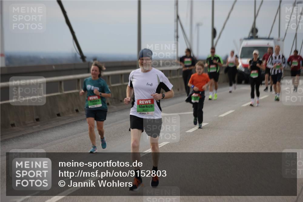 03.10.2025 - Köhlbrandbrückenlauf Jannik Wohlers http://msf.ph/oto/9152803 03.10.2025 16:02:16 Position 1 8021 meine-sportfotos.de