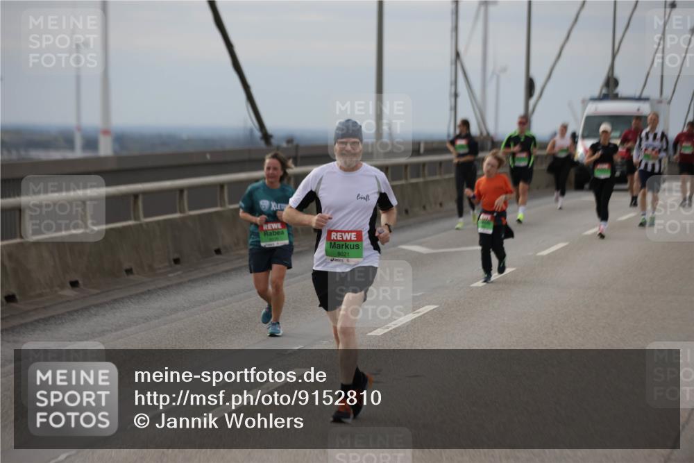 03.10.2025 - Köhlbrandbrückenlauf Jannik Wohlers http://msf.ph/oto/9152810 03.10.2025 16:02:17 Position 1 8021 meine-sportfotos.de