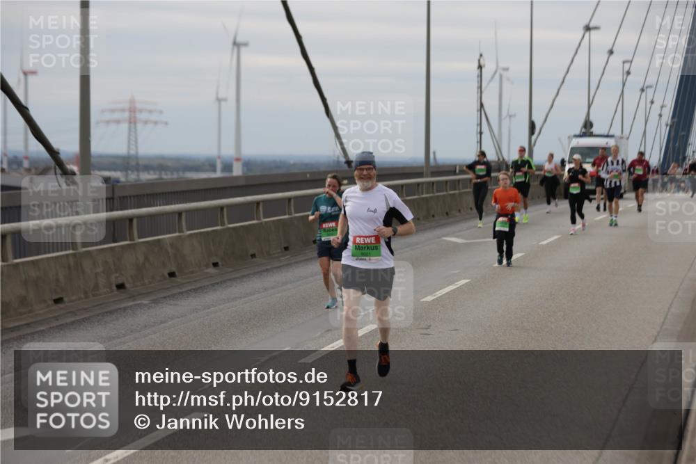 03.10.2025 - Köhlbrandbrückenlauf Jannik Wohlers http://msf.ph/oto/9152817 03.10.2025 16:02:17 Position 1 8021 meine-sportfotos.de
