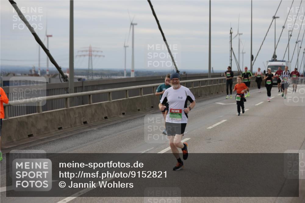 03.10.2025 - Köhlbrandbrückenlauf Jannik Wohlers http://msf.ph/oto/9152821 03.10.2025 16:02:17 Position 1 8021 meine-sportfotos.de