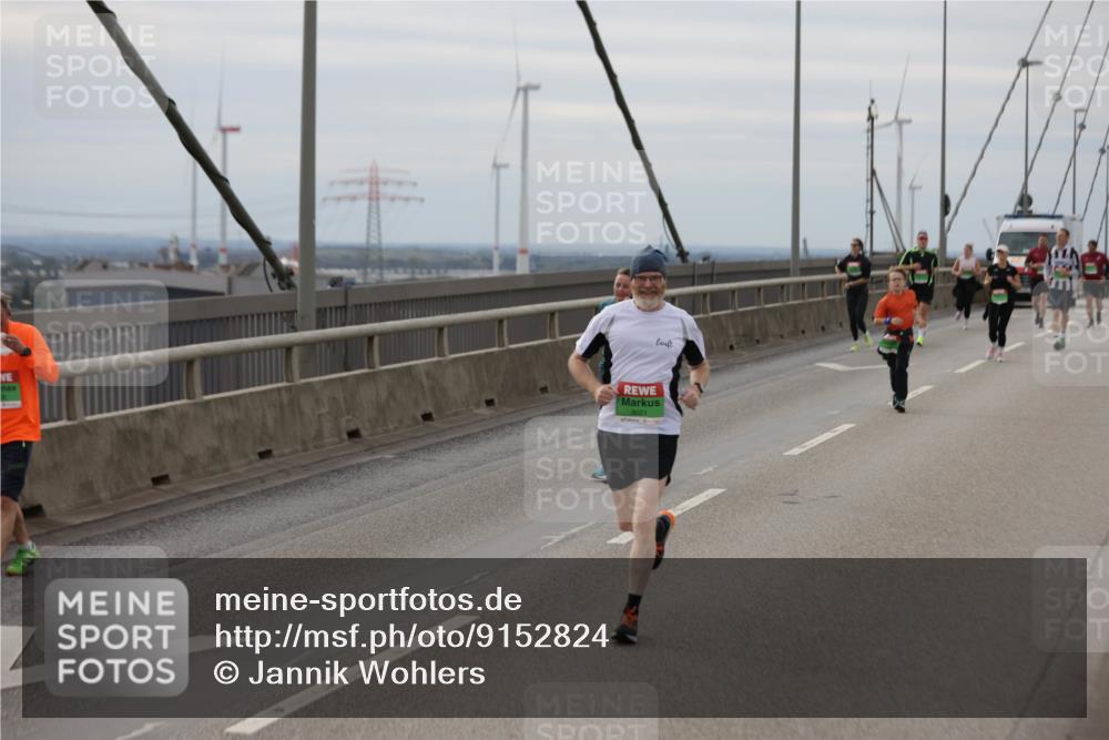 03.10.2025 - Köhlbrandbrückenlauf Jannik Wohlers http://msf.ph/oto/9152824 03.10.2025 16:02:18 Position 1 8021 meine-sportfotos.de