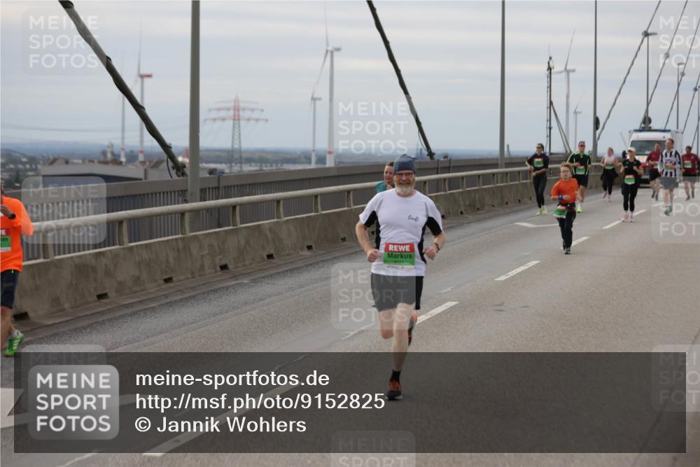 03.10.2025 - Köhlbrandbrückenlauf Jannik Wohlers http://msf.ph/oto/9152825 03.10.2025 16:02:18 Position 1 8021 meine-sportfotos.de