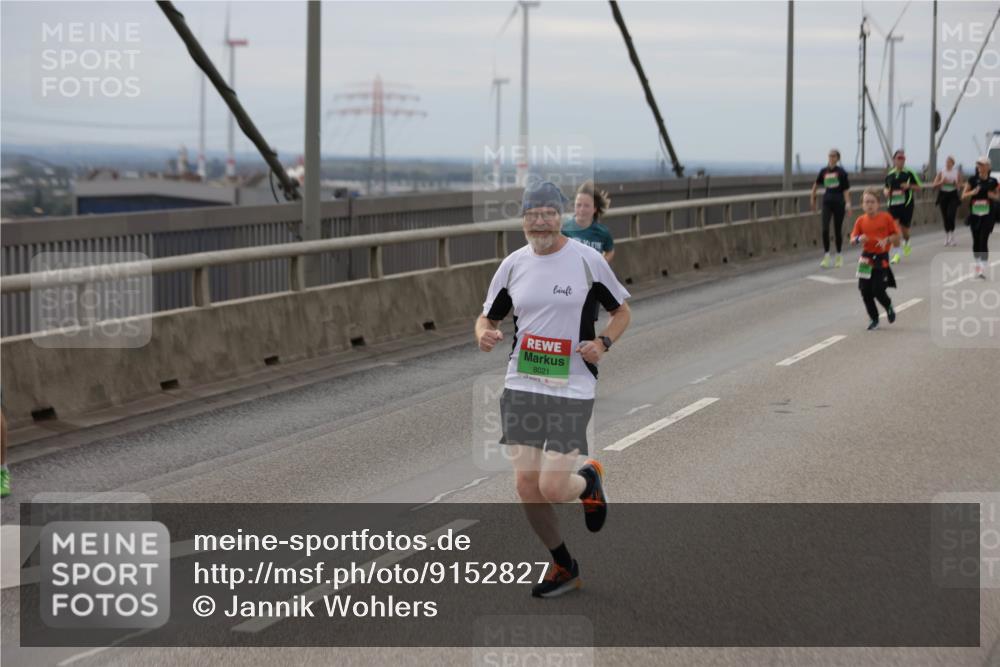 03.10.2025 - Köhlbrandbrückenlauf Jannik Wohlers http://msf.ph/oto/9152827 03.10.2025 16:02:18 Position 1 8021 meine-sportfotos.de