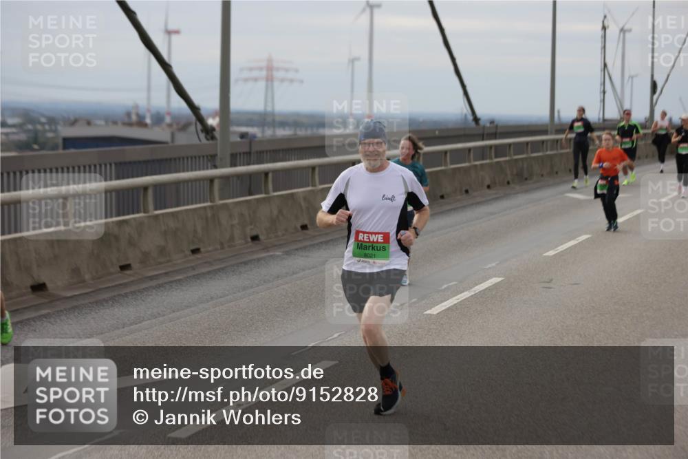 03.10.2025 - Köhlbrandbrückenlauf Jannik Wohlers http://msf.ph/oto/9152828 03.10.2025 16:02:18 Position 1 8021 meine-sportfotos.de