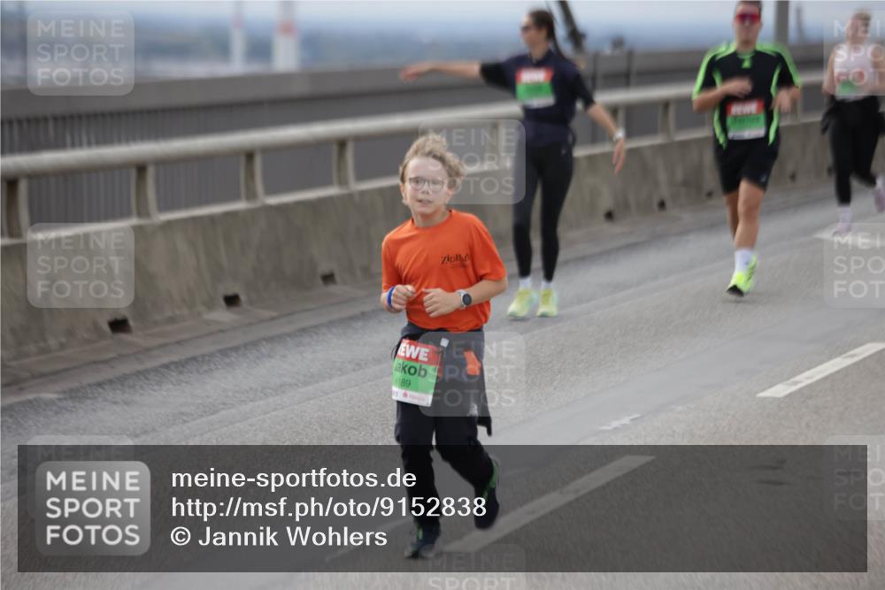 03.10.2025 - Köhlbrandbrückenlauf Jannik Wohlers http://msf.ph/oto/9152838 03.10.2025 16:02:23 Position 1 8189 meine-sportfotos.de
