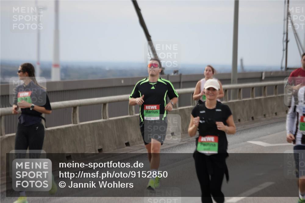 03.10.2025 - Köhlbrandbrückenlauf Jannik Wohlers http://msf.ph/oto/9152850 03.10.2025 16:02:26 Position 1 8201 meine-sportfotos.de