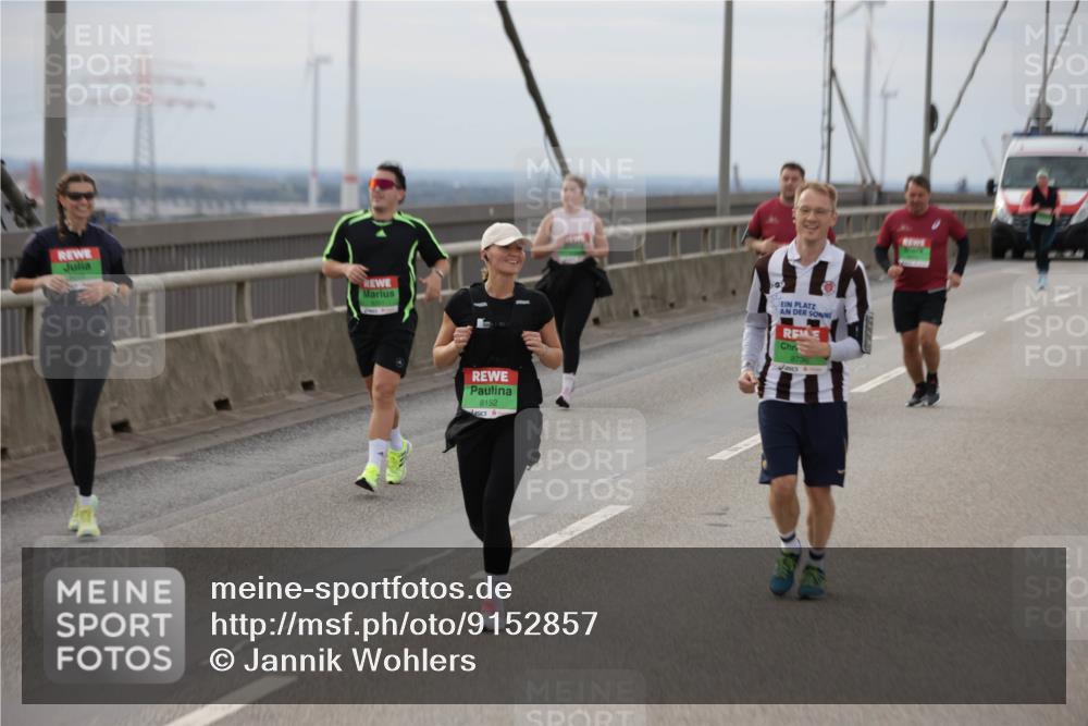 03.10.2025 - Köhlbrandbrückenlauf Jannik Wohlers http://msf.ph/oto/9152857 03.10.2025 16:02:27 Position 1 8152, 8736 meine-sportfotos.de