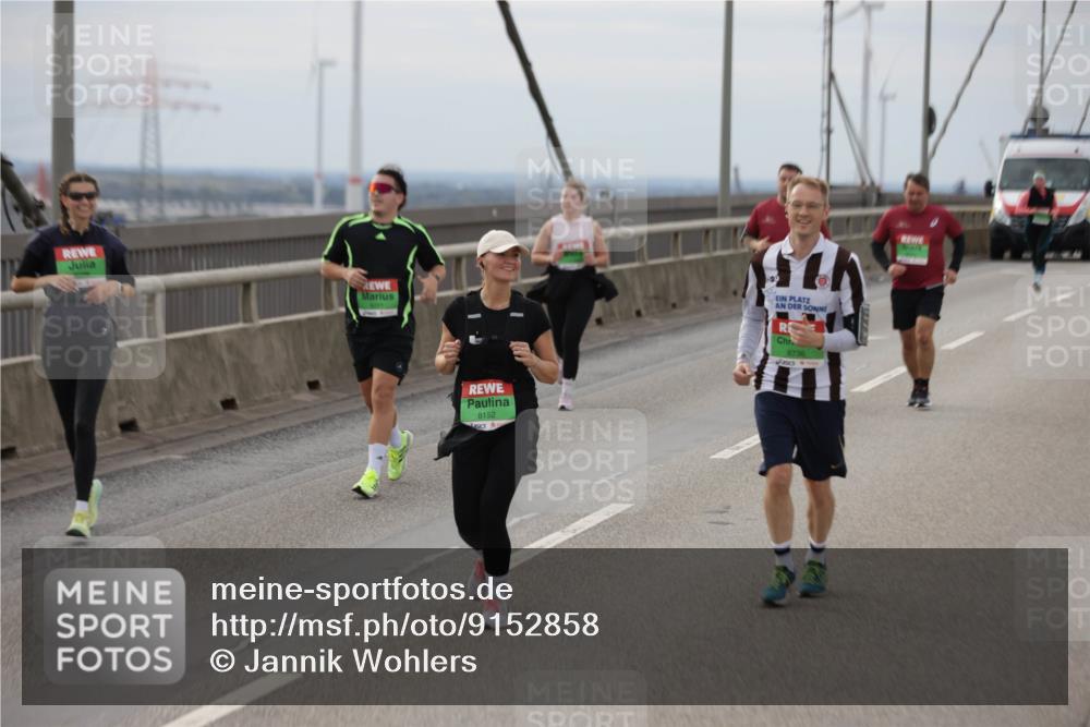 03.10.2025 - Köhlbrandbrückenlauf Jannik Wohlers http://msf.ph/oto/9152858 03.10.2025 16:02:27 Position 1 8152, 8736 meine-sportfotos.de