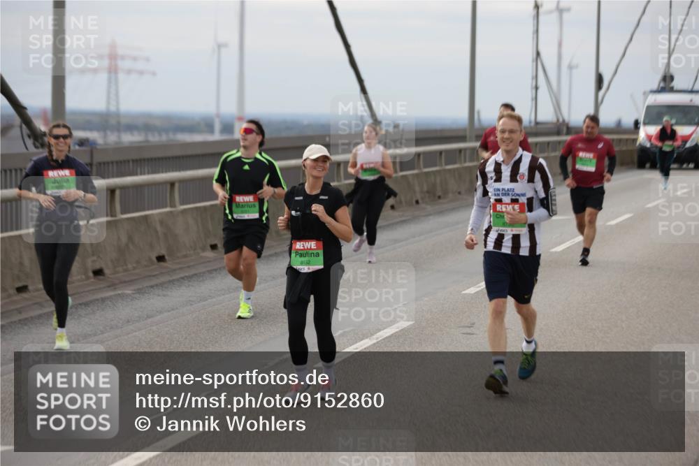 03.10.2025 - Köhlbrandbrückenlauf Jannik Wohlers http://msf.ph/oto/9152860 03.10.2025 16:02:27 Position 1 8152 meine-sportfotos.de